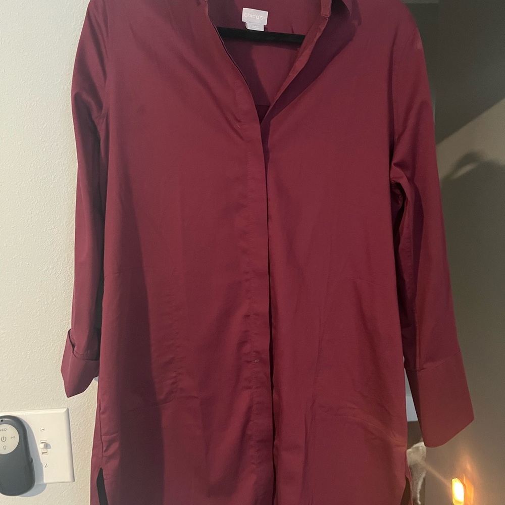 NWOT Chico's No-Iron Chic Stretch   Tunic Sz 1 (Small)Burgandy